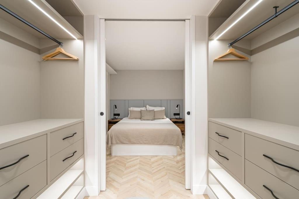 Puerta Del Sol 3Br 3Bh Apartman Madrid Kültér fotó