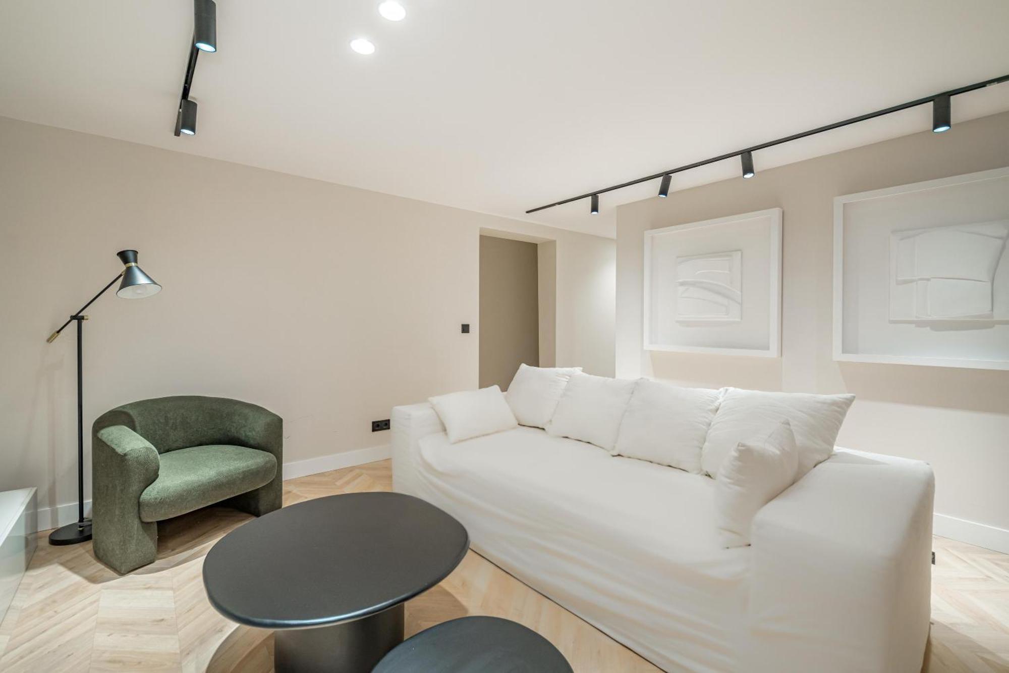 Puerta Del Sol 3Br 3Bh Apartman Madrid Kültér fotó